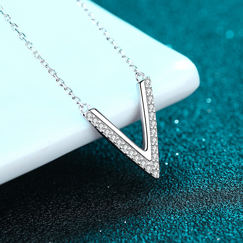 925 Sterling Silver V-Shaped Moissanite Necklace - 0.19CT Micro-Pavé Minimalist Pendant
