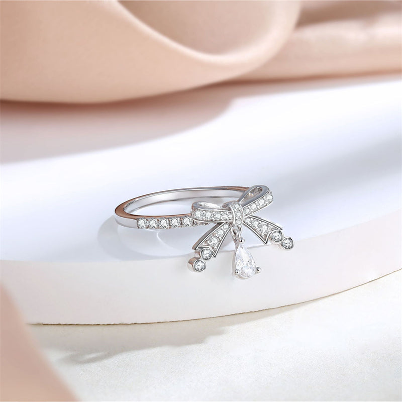 Bow & Teardrop 925 Silver Ring - Elegant Wedding Band with Zirconia Stones