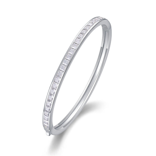 Chic Geometric Band with Sparkling Stones