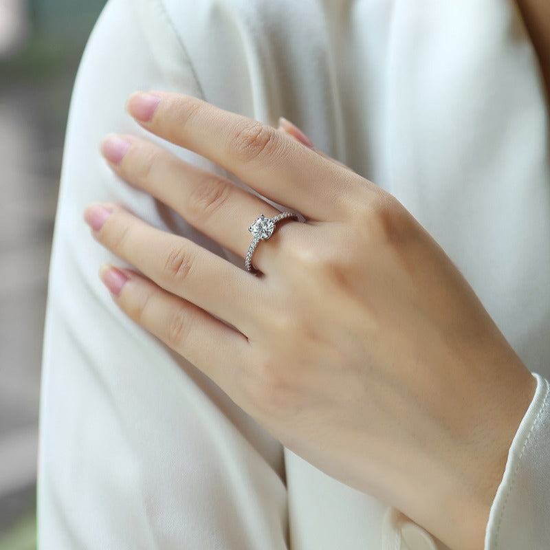 Chic Geometric Square Moissanite Ring