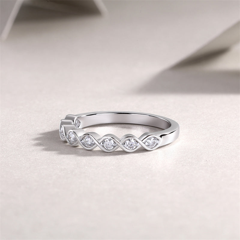 Chic Moissanite Accented Geometric Silver Band