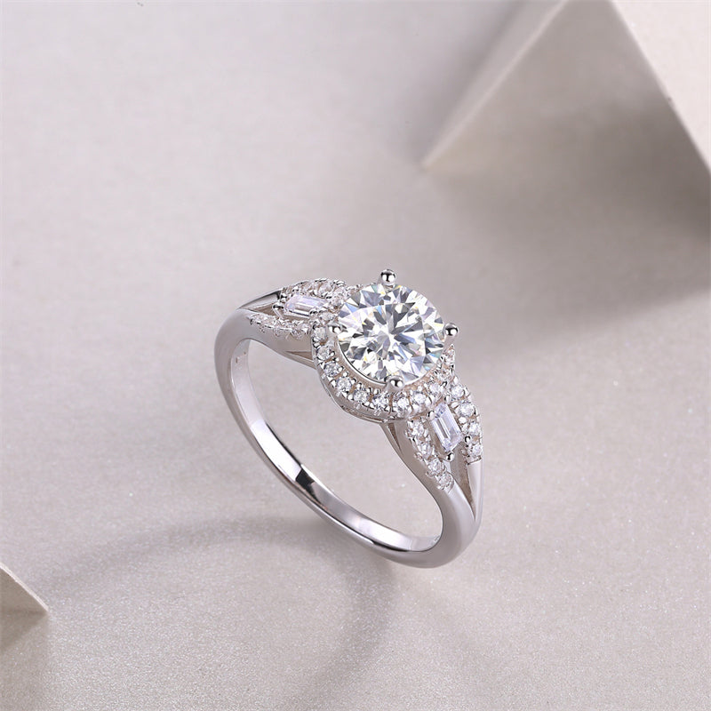 Classy Round Design Silver Ring with Moissanite Accents