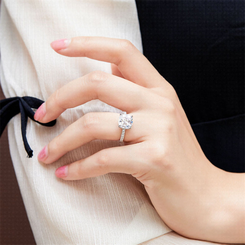 Cushion-Cut Zirconia 925 Silver Ring - Elegant Simulated Diamond Band