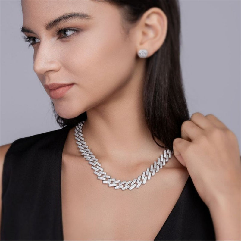 Dynamic Men's Moissanite Necklace with Circular Pendant