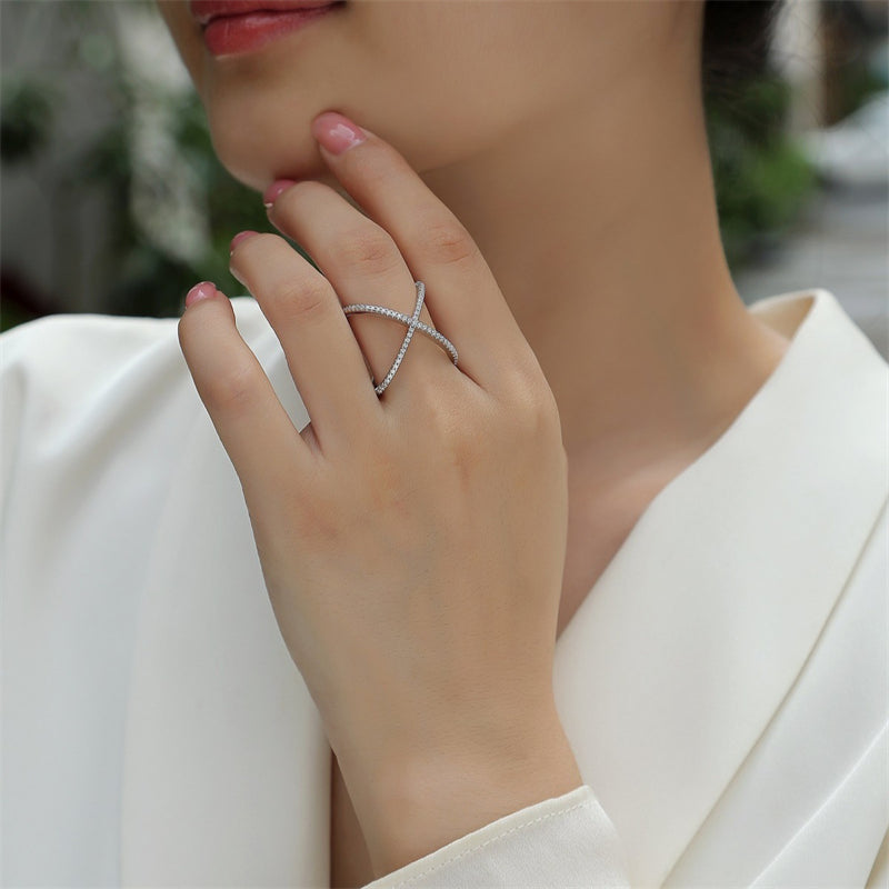Elegant Geometric Silver Ring with Moissanite Stones
