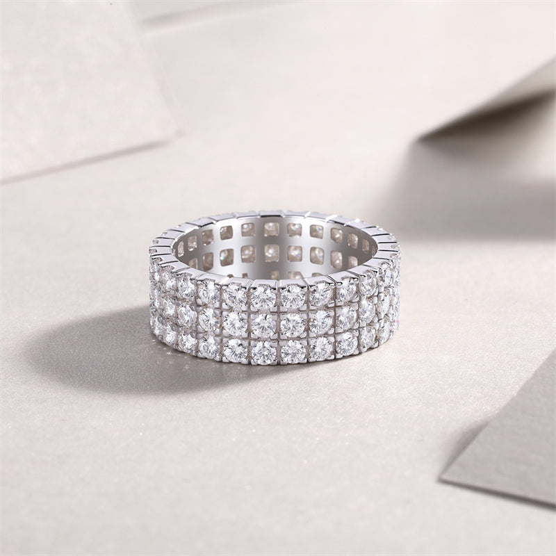 Elegant Women’s Moissanite Silver Band