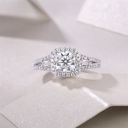 Fashionable Circle Inspired Silver Ring for Women
