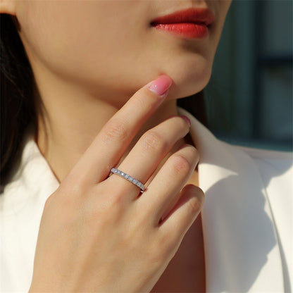Fashionable Geometric Moissanite Ring for Modern Women