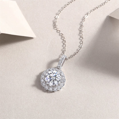 Fashionable Geometric Pendant Necklace for Modern Women