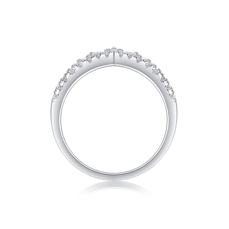 Fashionable Round Diamond Ring for Women