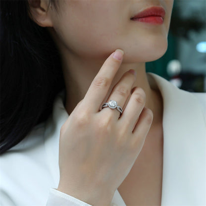 Fashionable Silver Band with 1ct Round Moissanite