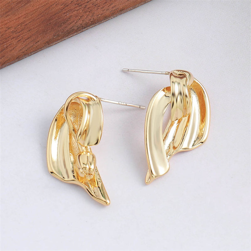 Geometric Fan-shaped Stud Earrings with Floral Motif in Genuine Gold Plating
