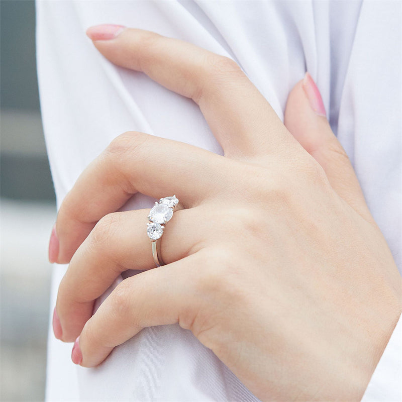 Heart-Shaped 925 Silver Ring - Romantic Zirconia Accented Band