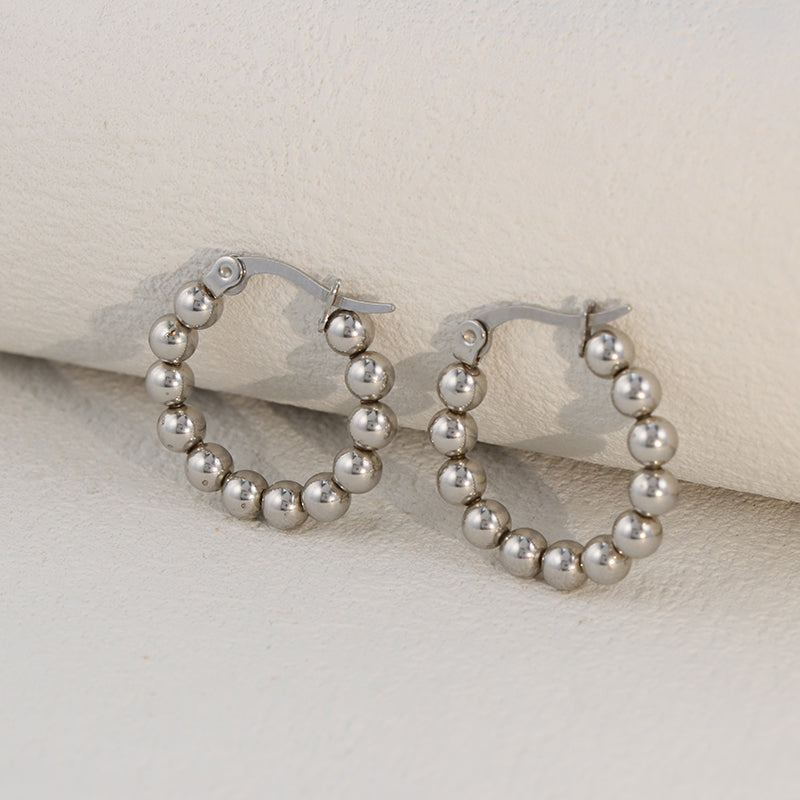 Vintage-Inspired Bead Cluster Earrings - Asymmetric Glamour