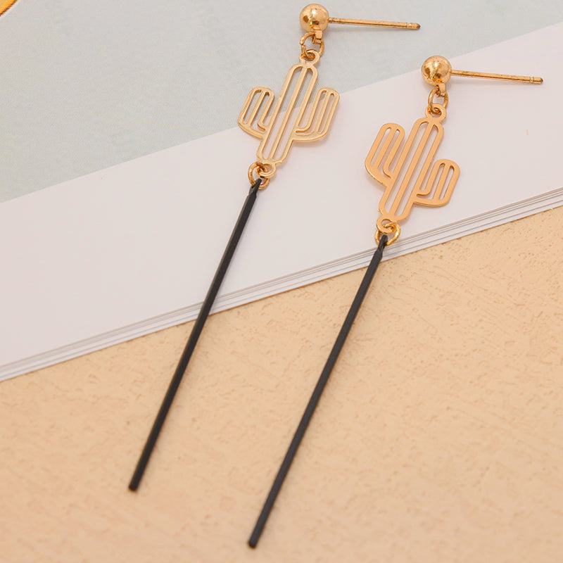 Stylish Black Cactus Earrings - Multi-layered Design