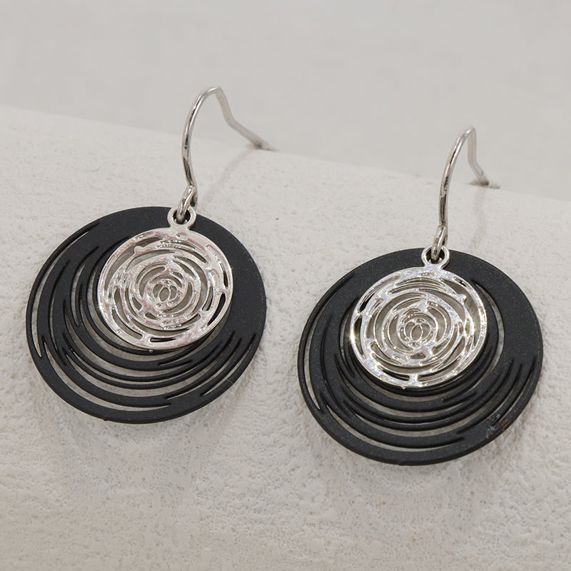 Innovative Black Copper Hoop Earrings with Floral Pattern