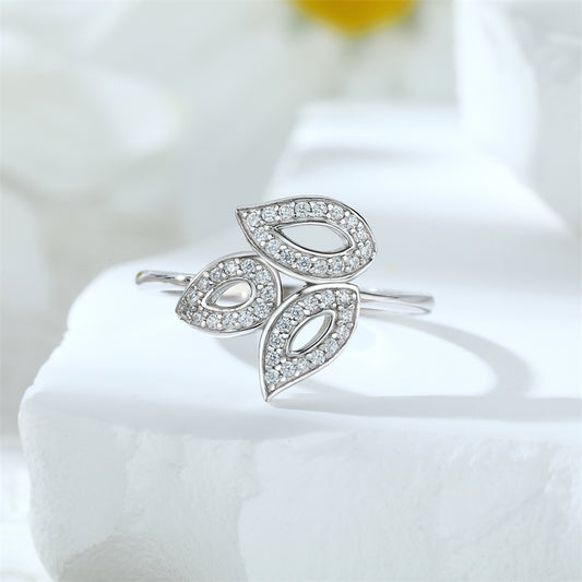Leaf Motif 925 Silver Ring - Nature-Inspired Micro-Pavé Zirconia Band