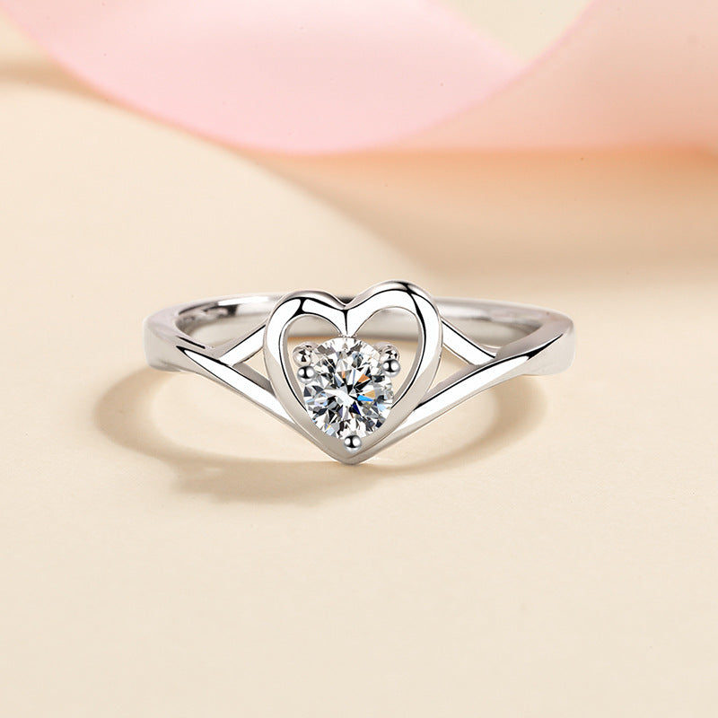 Loving Daisy Moissanite Ring - 925 Sterling Silver Heart-Shaped with Awakening Lion Motif