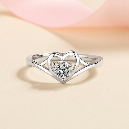 Loving Daisy Moissanite Ring - 925 Sterling Silver Heart-Shaped with Awakening Lion Motif