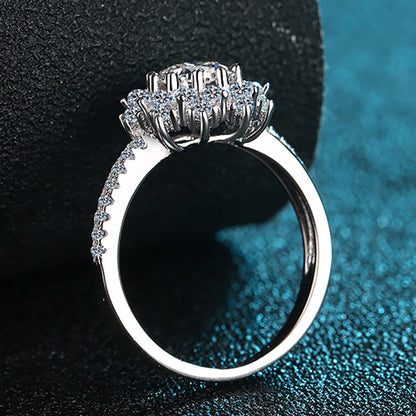 Luxury S925 Sterling Silver Wedding Ring with 1CT Moissanite - Floral European Style Women's Engagement Ring