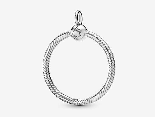 Medium  O Pendant