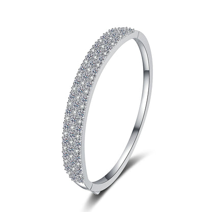 Minimalist Floral Bangle 3.03ct Moissanite 46x56mm Tulip Camellia Red Bean 925 Silver Rhodium