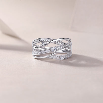Modern Line-Design Moissanite Ring for Stylish Ladies
