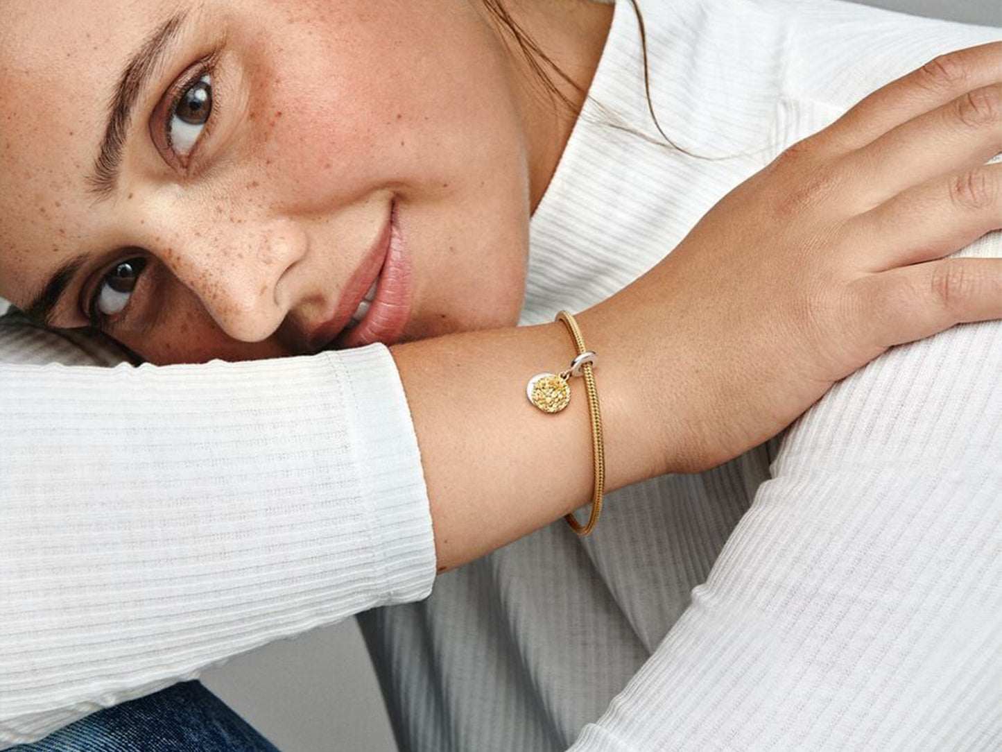 Two-Tone Daisy 2-in-1 Pendant Charm