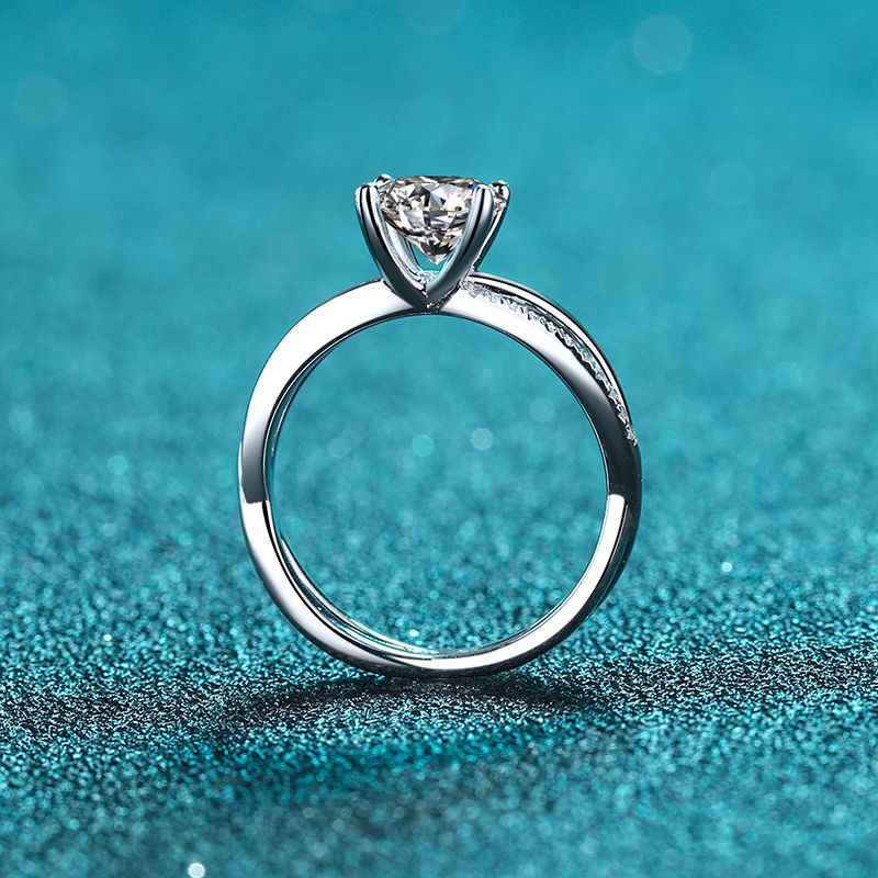 New S925 Sterling Silver 1ct Moissanite Four-Prong Ring with Botanical Motifs