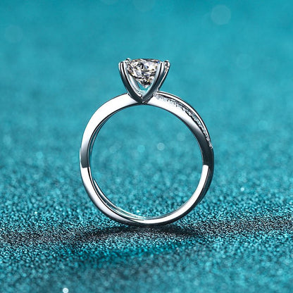 New S925 Sterling Silver 1ct Moissanite Four-Prong Ring with Botanical Motifs