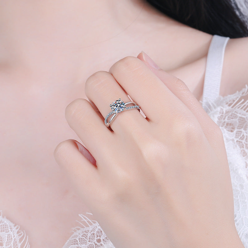 New S925 Sterling Silver 1ct Moissanite Four-Prong Ring with Botanical Motifs
