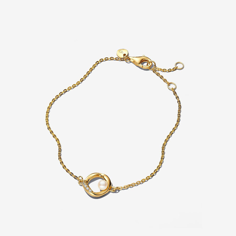 14k Gold Pearl Circle Bracelet