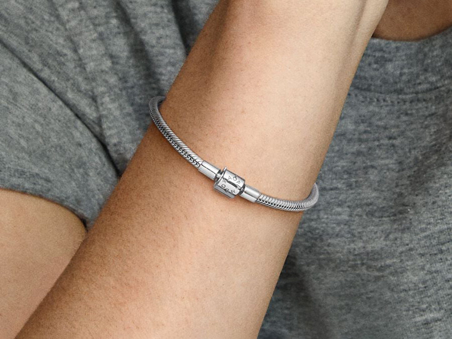 Barrel Clasp Snake Chain Bracelet