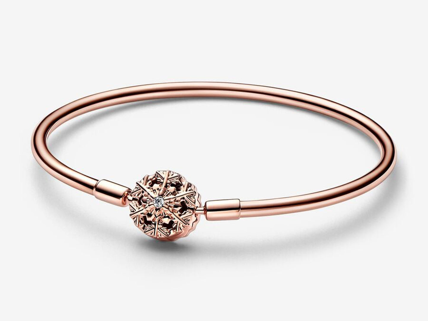 Sparkling Snowflake Clasp Bangle