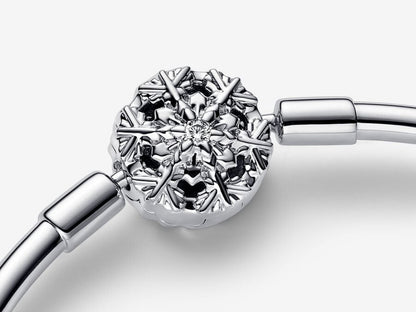 Sparkling Snowflake Clasp Bangle