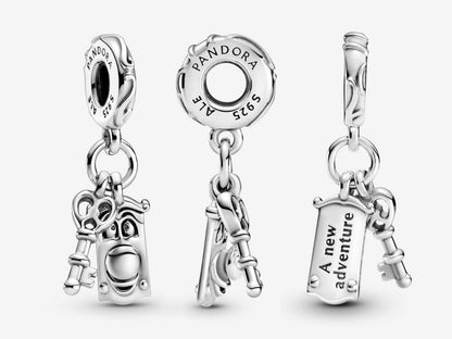 Alice's Wonderland Charm