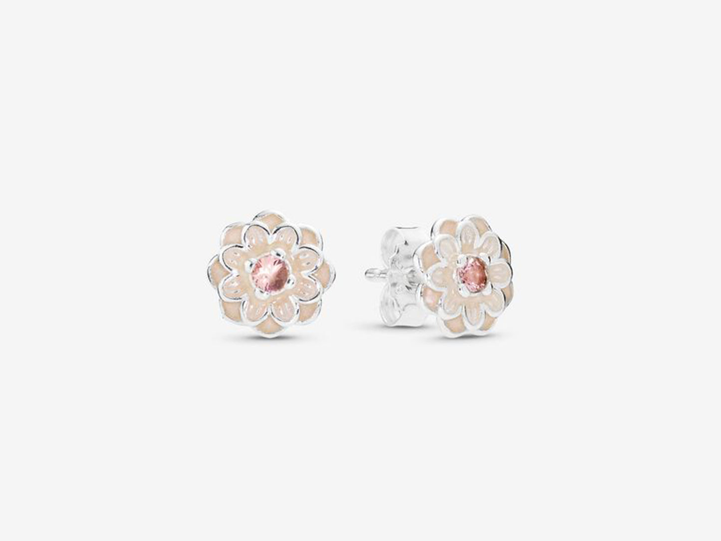 Blossoming Daisy Elegance Stud Earrings