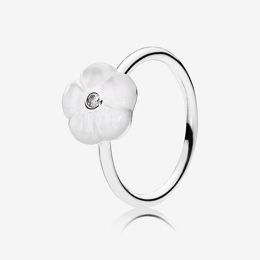 Bright Floral Elegance Ring