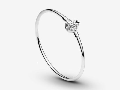 Cheshire Cat Clasp Bracelet