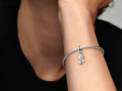 Daisy Bouquet Charm