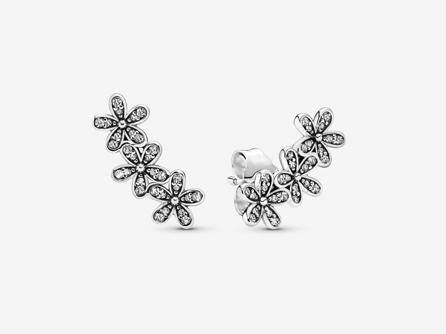 Daisy Elegance Stud Earrings