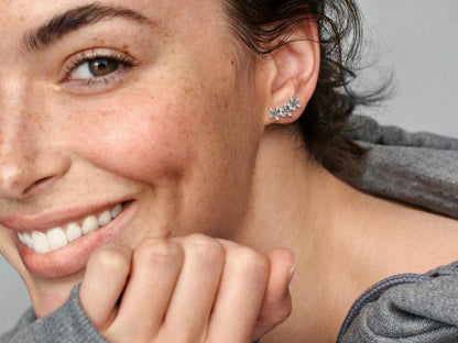 Daisy Elegance Stud Earrings