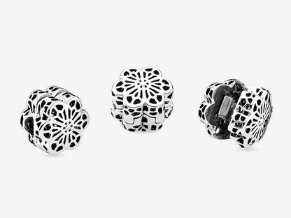 Daisy Lace Clip Charm