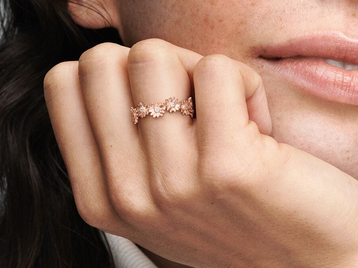 Dazzling Daisy Crown Ring
