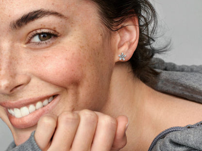 Dazzling Daisy Stud Earrings