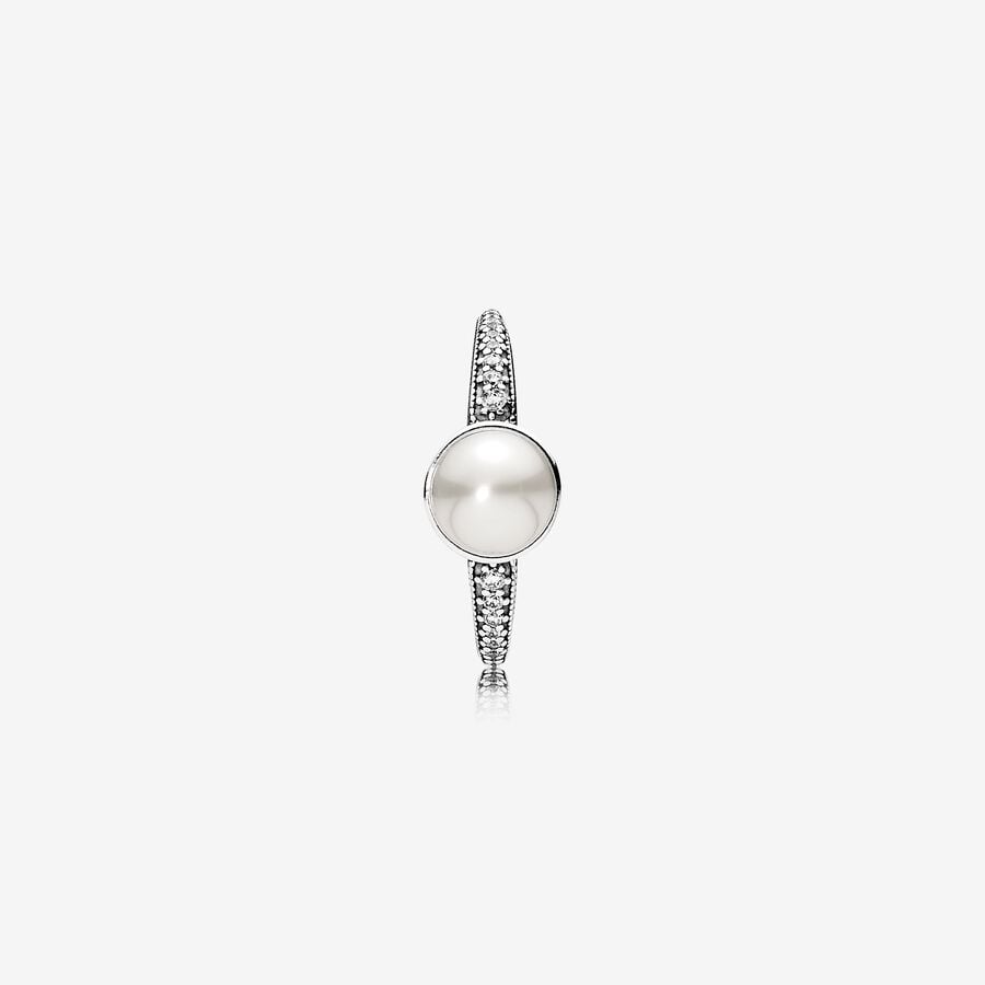 Elegant Beauty Pearl Ring