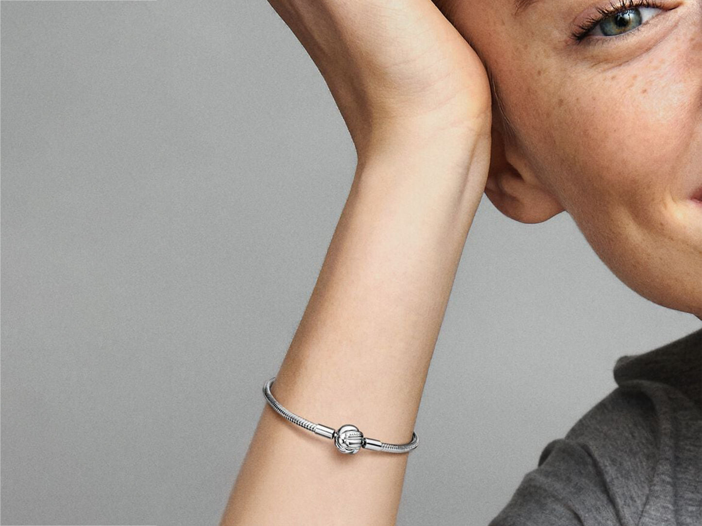 Heartfelt Knot Bracelet