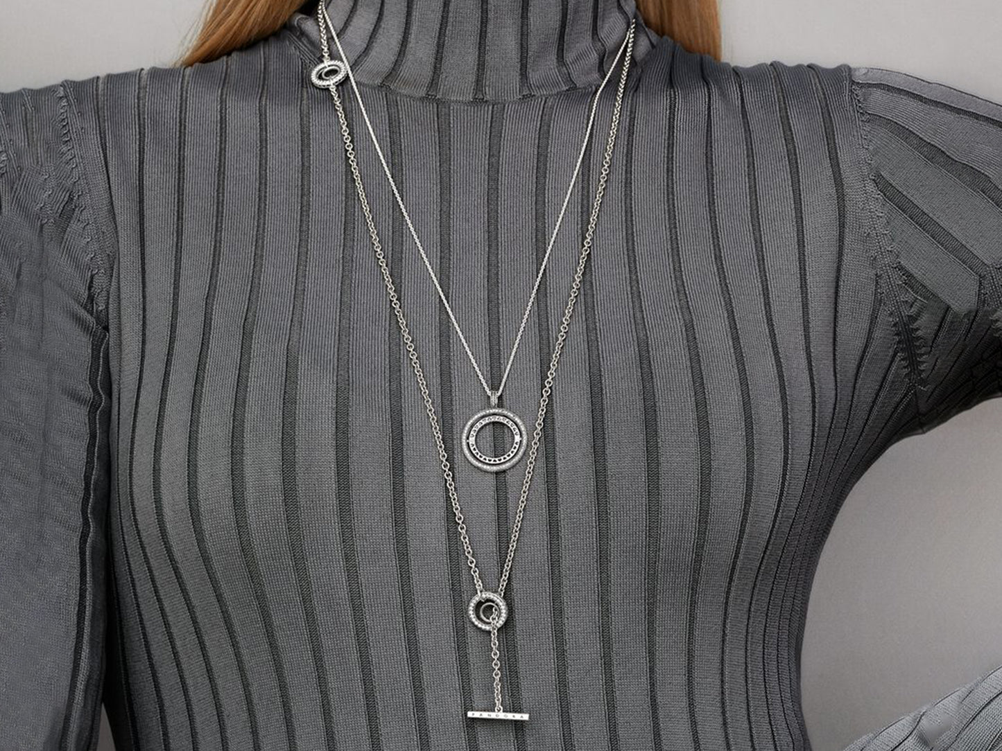 Heart Pavé Circle Necklace