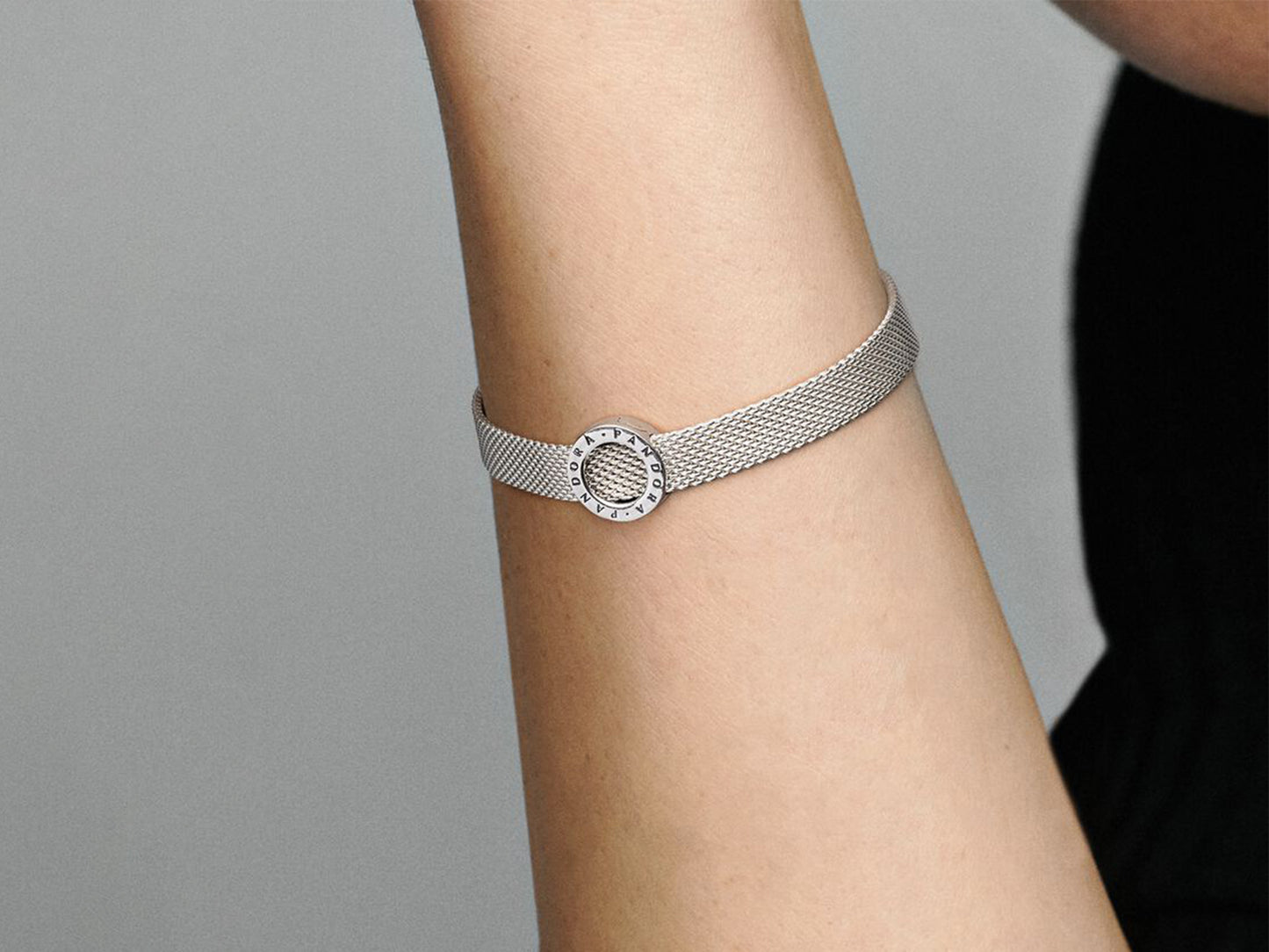 Logo Round Clip Charm