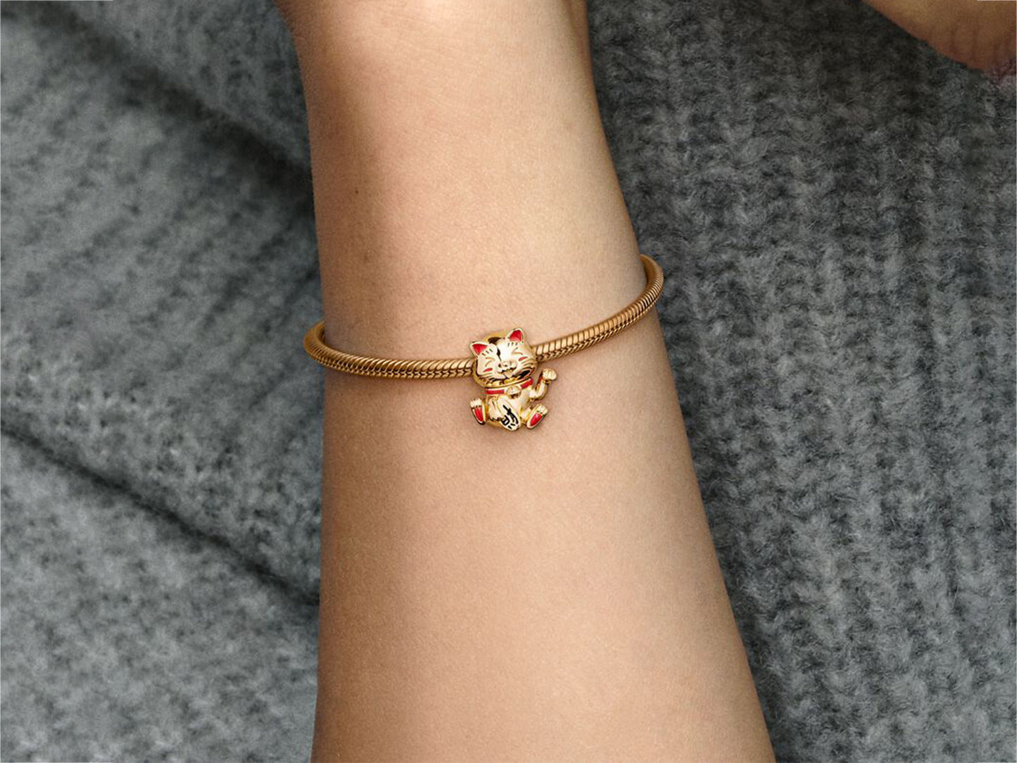Lucky Cat Charm